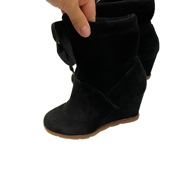 New Kate Spade Saunders Black Suede Platform Booties 🖤 - Picture 5 of 10